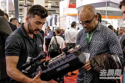 強強聯手 智安未來 昆明安防展與華強智慧網達成戰略合作，共推安防工程技術服務新篇章